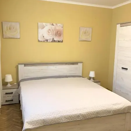 Lägenhet Luxury 2 *